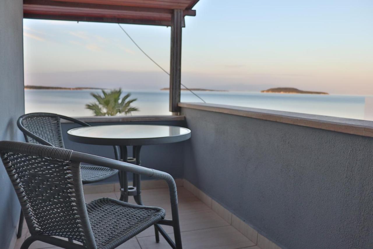 Trend Cesmealti Hotel & Lounge Smirne Esterno foto